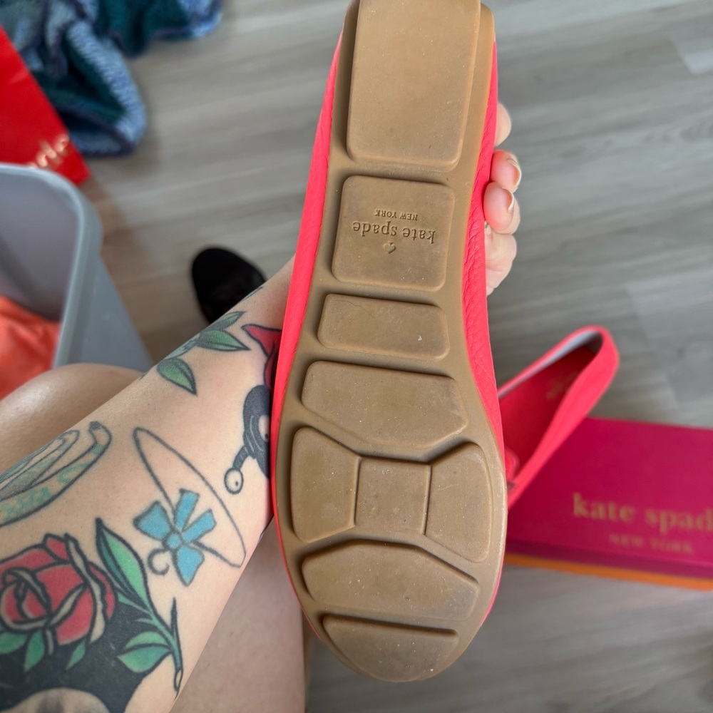 Kate Spade Vibrant Orange Leather Flats - Picture 4 of 6